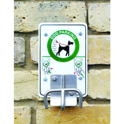 Ddog parking for thethering your pets lead